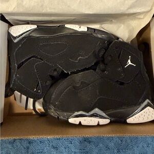 Jordan True Flight toddler Sneakers, Black size infant/toddler 4C